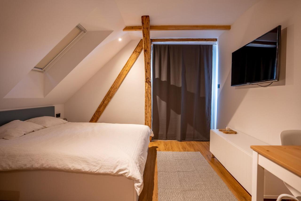 Corner House Apartments Near Lake Bled Радовлица Экстерьер фото
