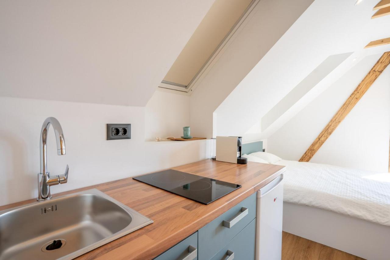 Corner House Apartments Near Lake Bled Радовлица Экстерьер фото