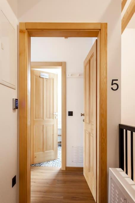 Corner House Apartments Near Lake Bled Радовлица Номер фото